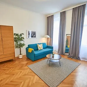 Renovated & Cozy - Close To Museumsquartier Vienna